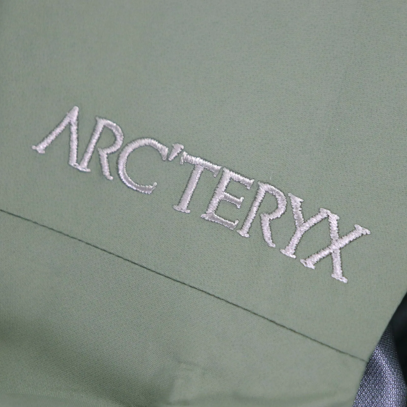 ARC'TERYX Beta Lightweight Jacket Nylon GORE-TEX Khaki S