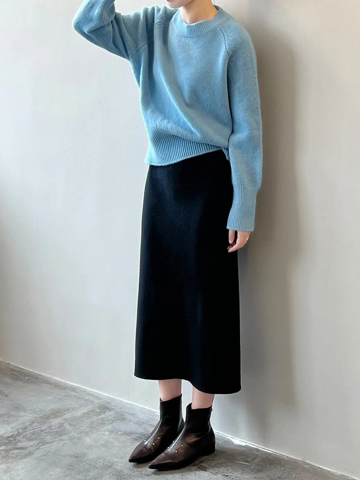 [Korean Style] 8 Color Versatile Soft Felt Round Neck Sweater