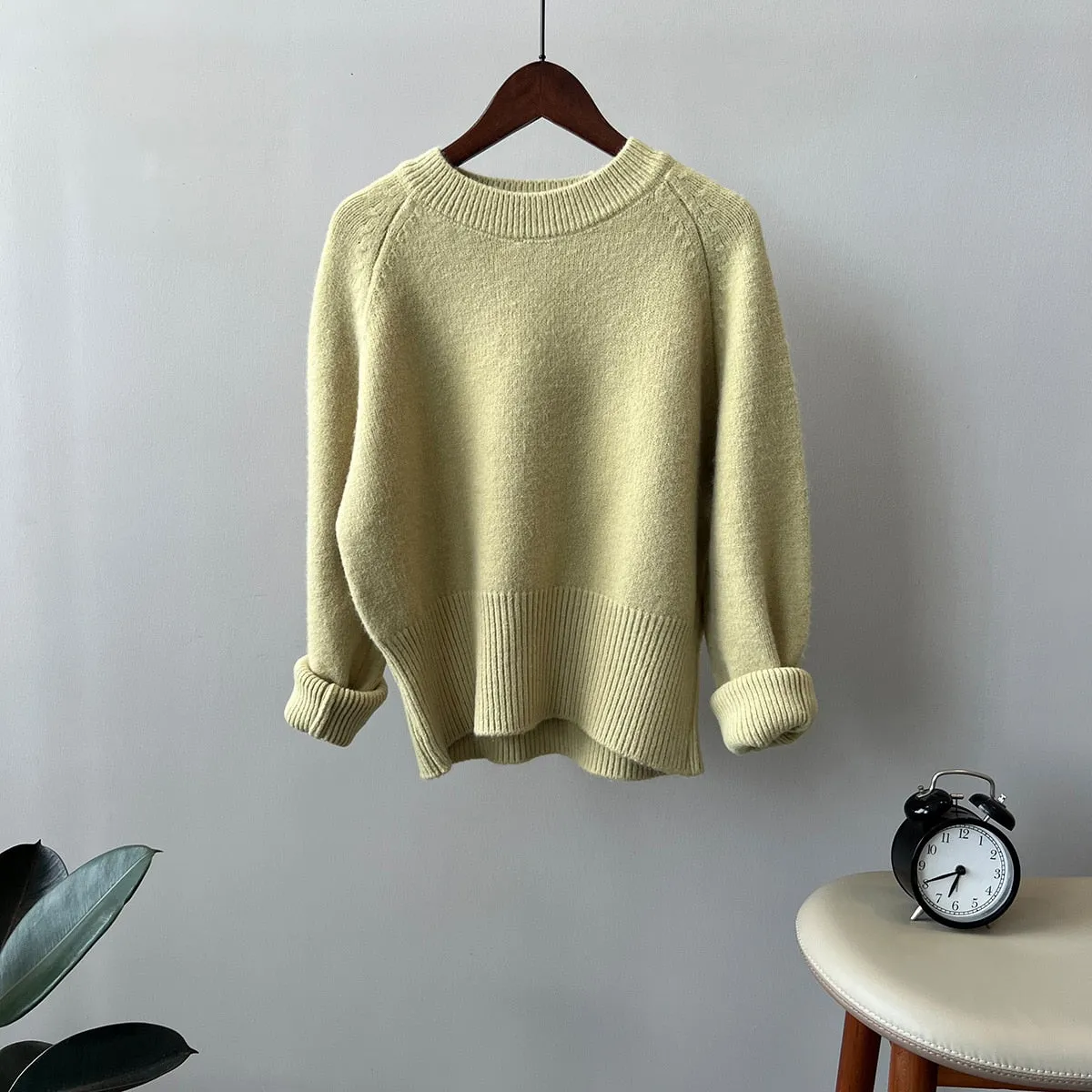 [Korean Style] 8 Color Versatile Soft Felt Round Neck Sweater