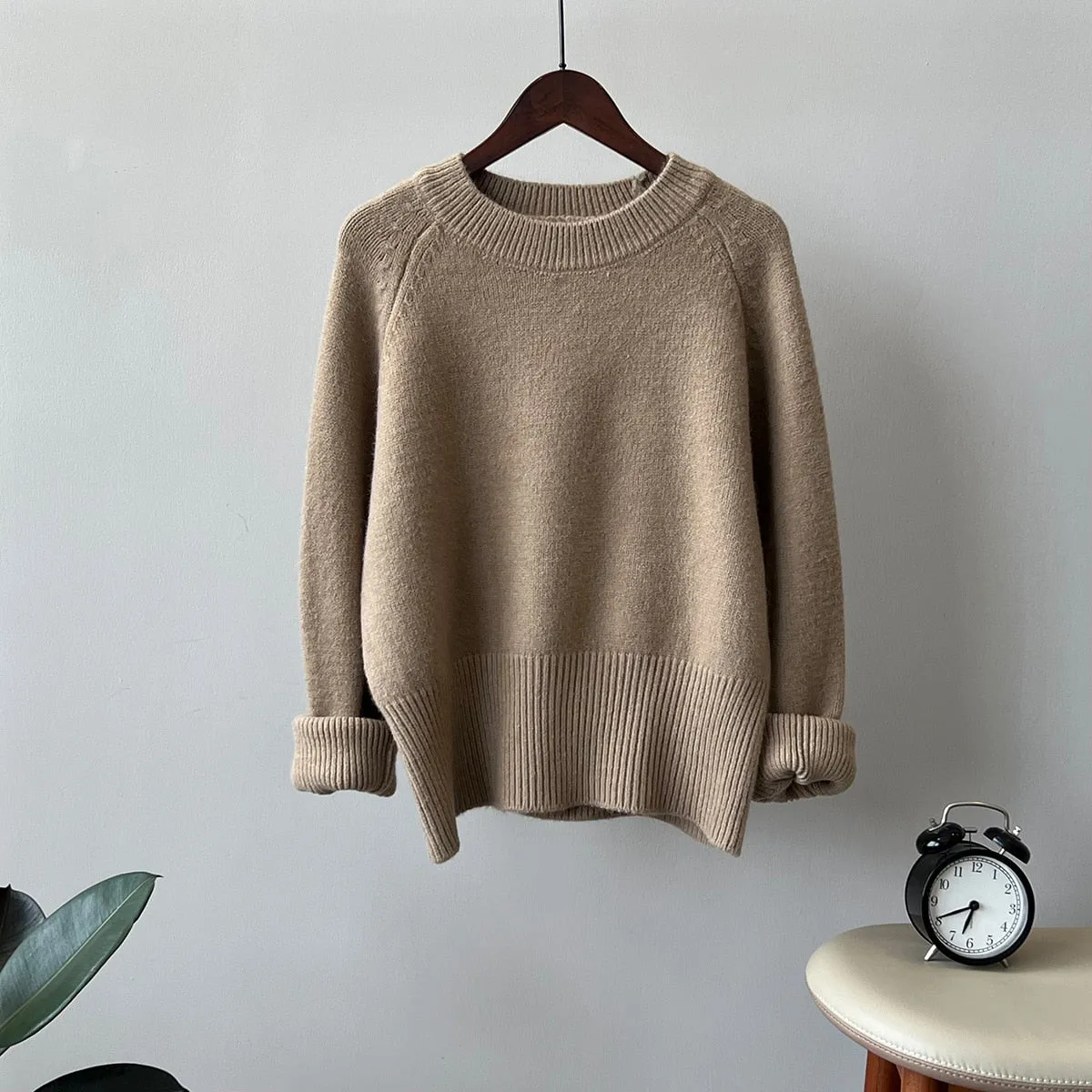 [Korean Style] 8 Color Versatile Soft Felt Round Neck Sweater