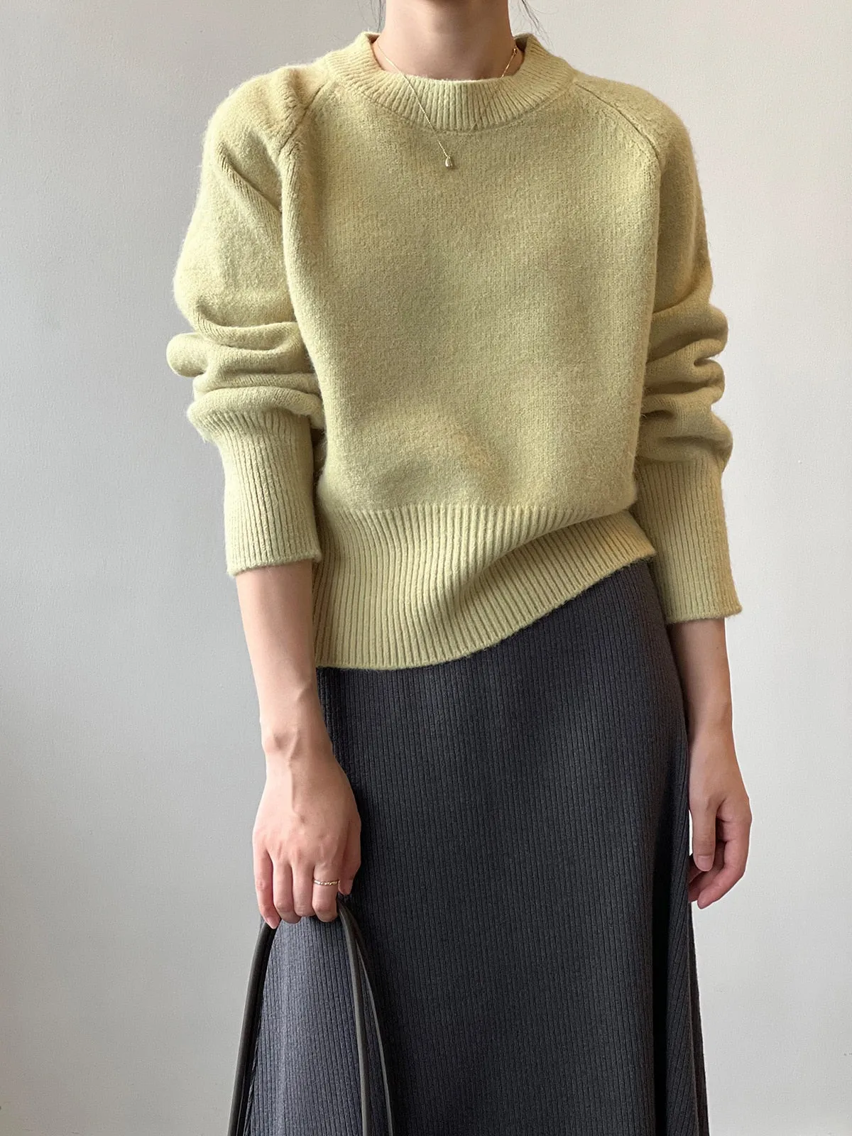 [Korean Style] 8 Color Versatile Soft Felt Round Neck Sweater