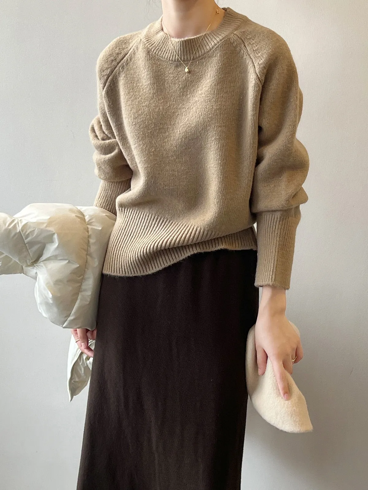 [Korean Style] 8 Color Versatile Soft Felt Round Neck Sweater