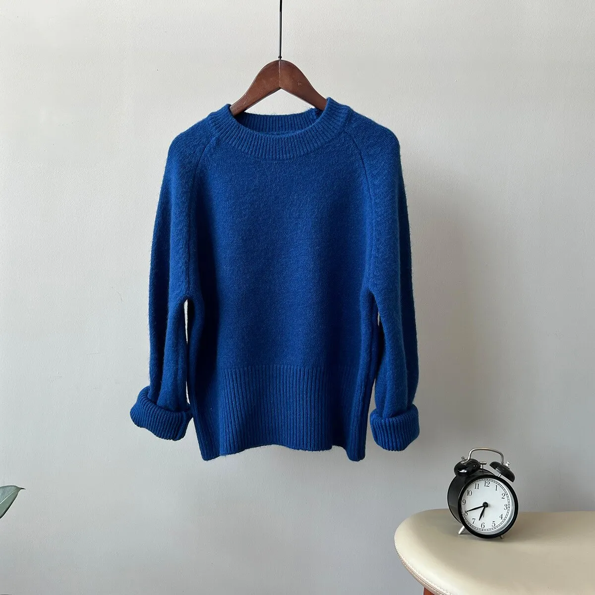 [Korean Style] 8 Color Versatile Soft Felt Round Neck Sweater