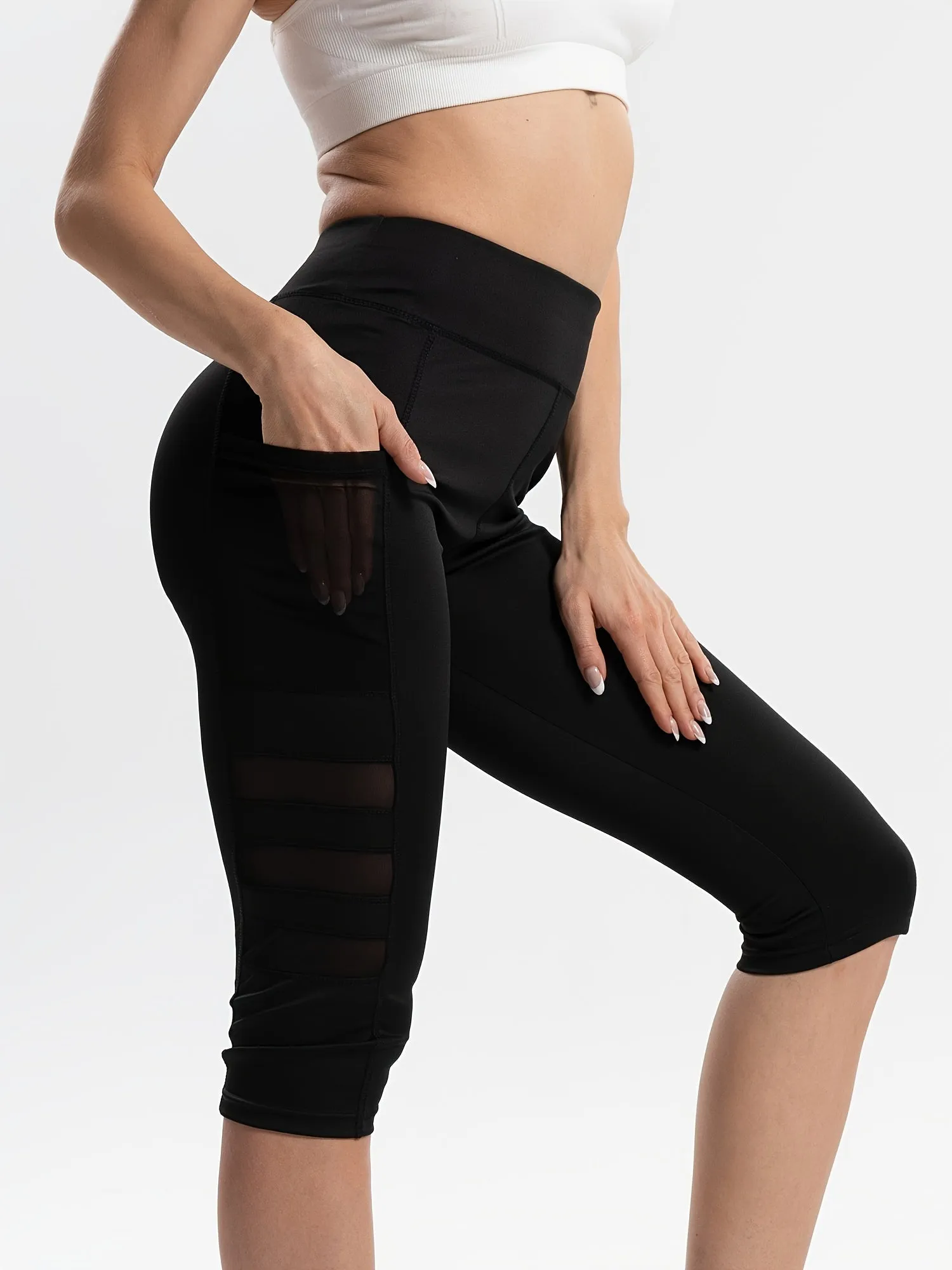 Stretchy Yoga Capri Leggings With Phone Pocket Mesh Stitching Running Sports Shorts