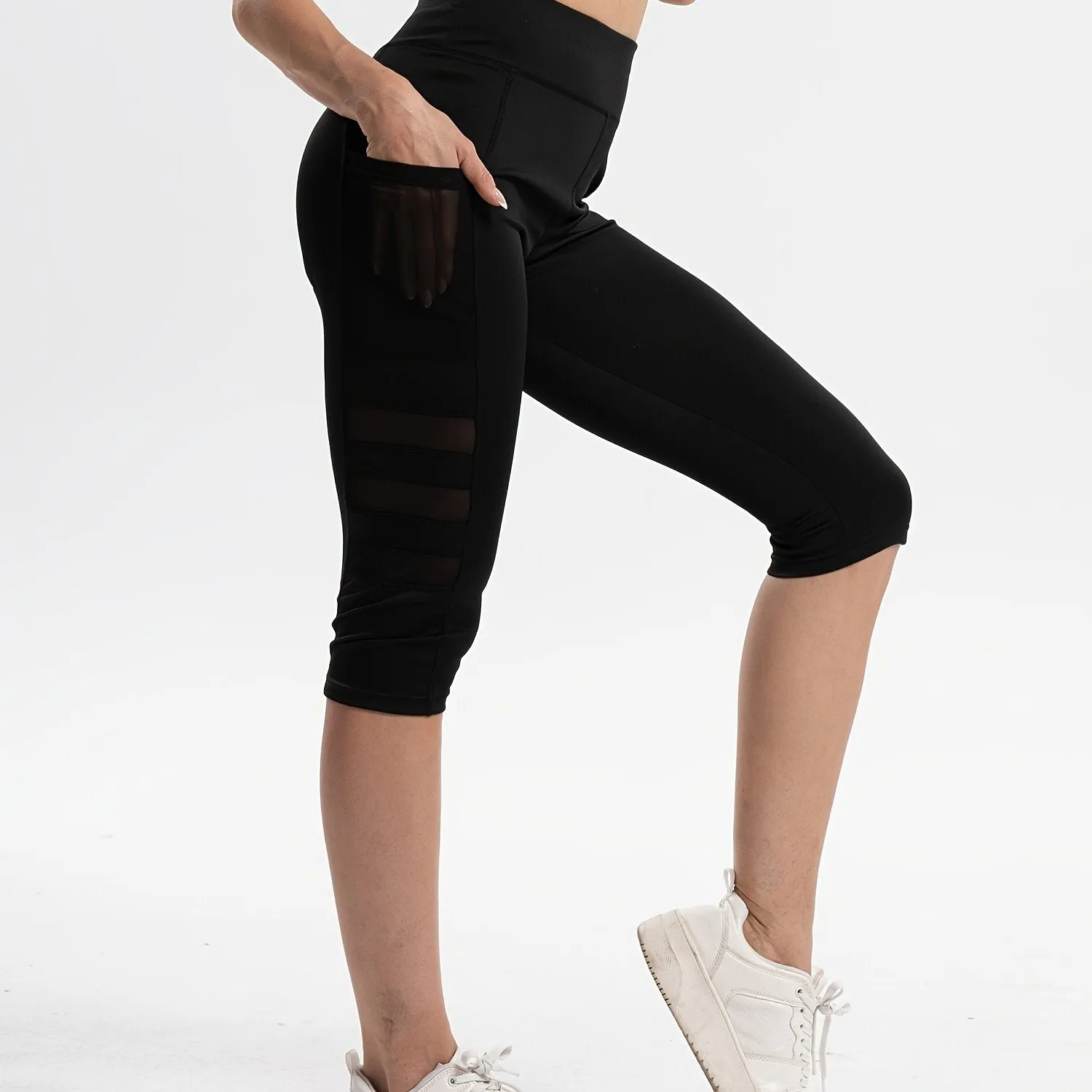 Stretchy Yoga Capri Leggings With Phone Pocket Mesh Stitching Running Sports Shorts