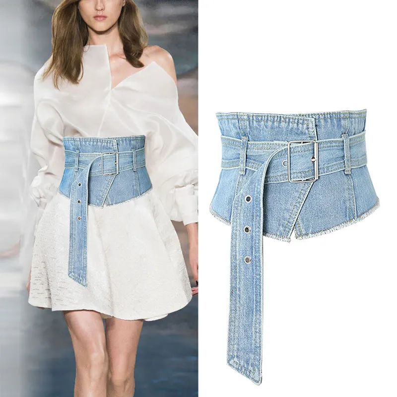 Versatile denim tied belt