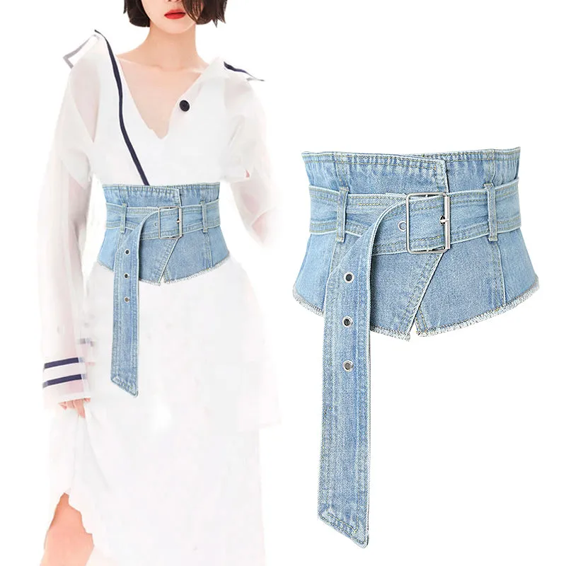 Versatile denim tied belt