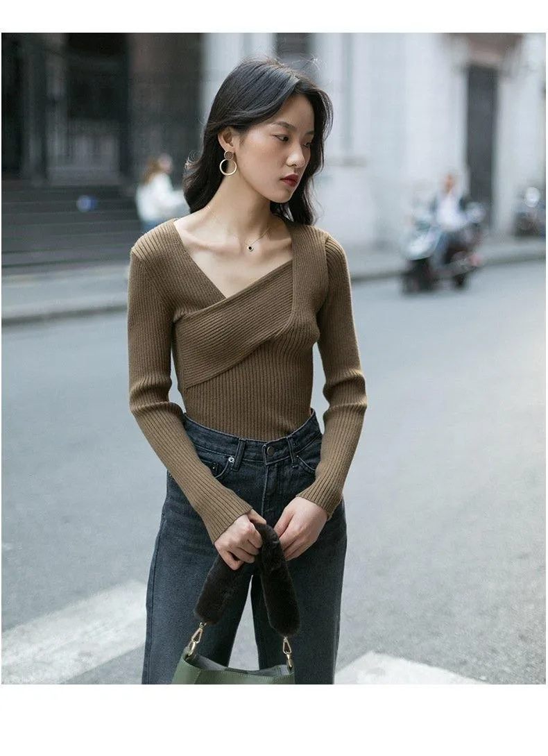 Versatile Long-sleeved V-neck Sweater