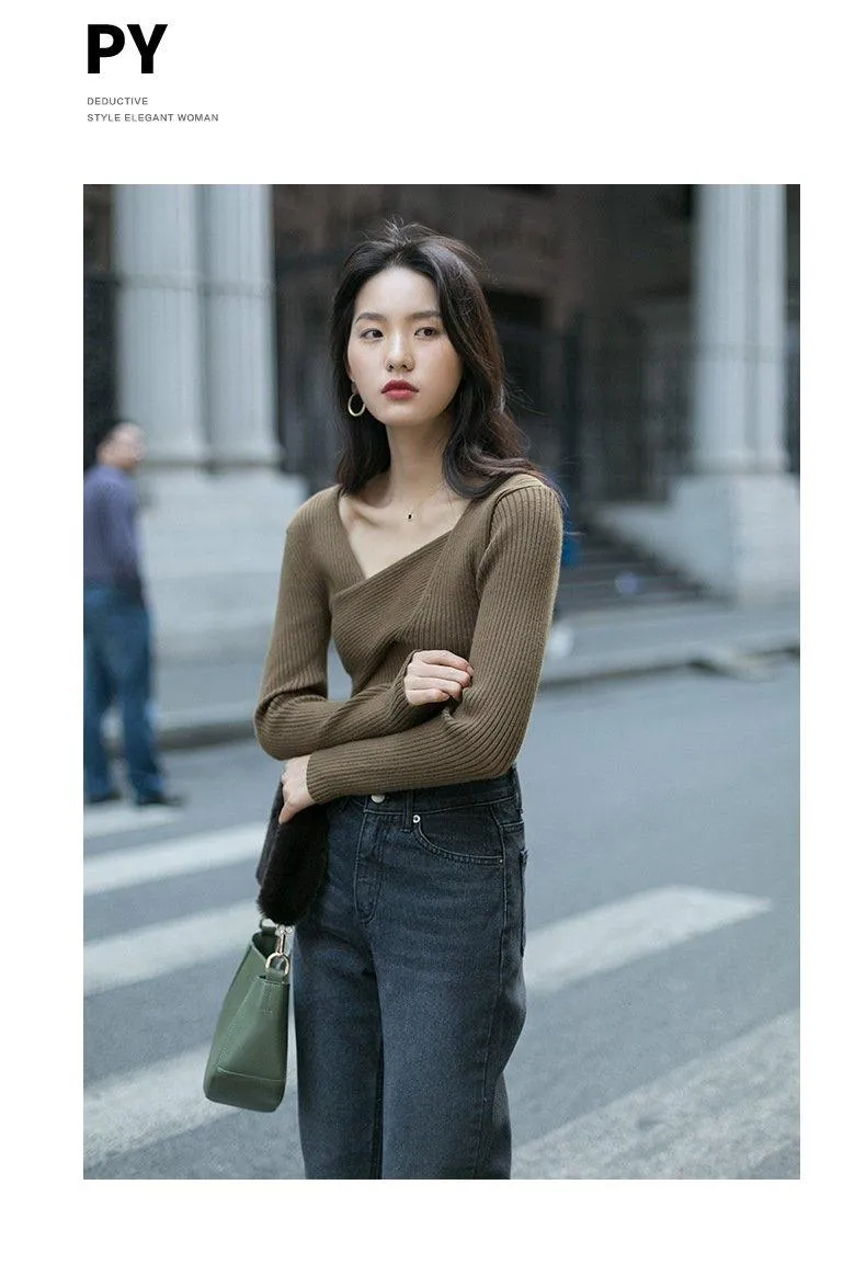 Versatile Long-sleeved V-neck Sweater