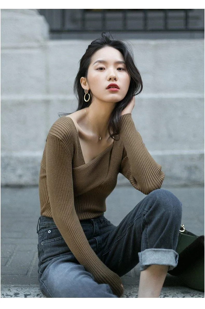 Versatile Long-sleeved V-neck Sweater