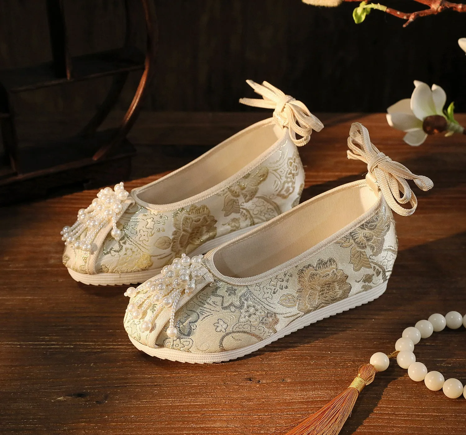 Zhe Zhi 折纸 Folding Paper Song Ming Cloud Head Dengyun Lü Shoes